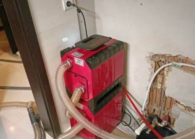 Osuszanie podposadzkowe po zalaniu H2O Osuszanie Badura